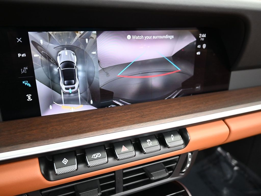 2025 Porsche 911 photo 21