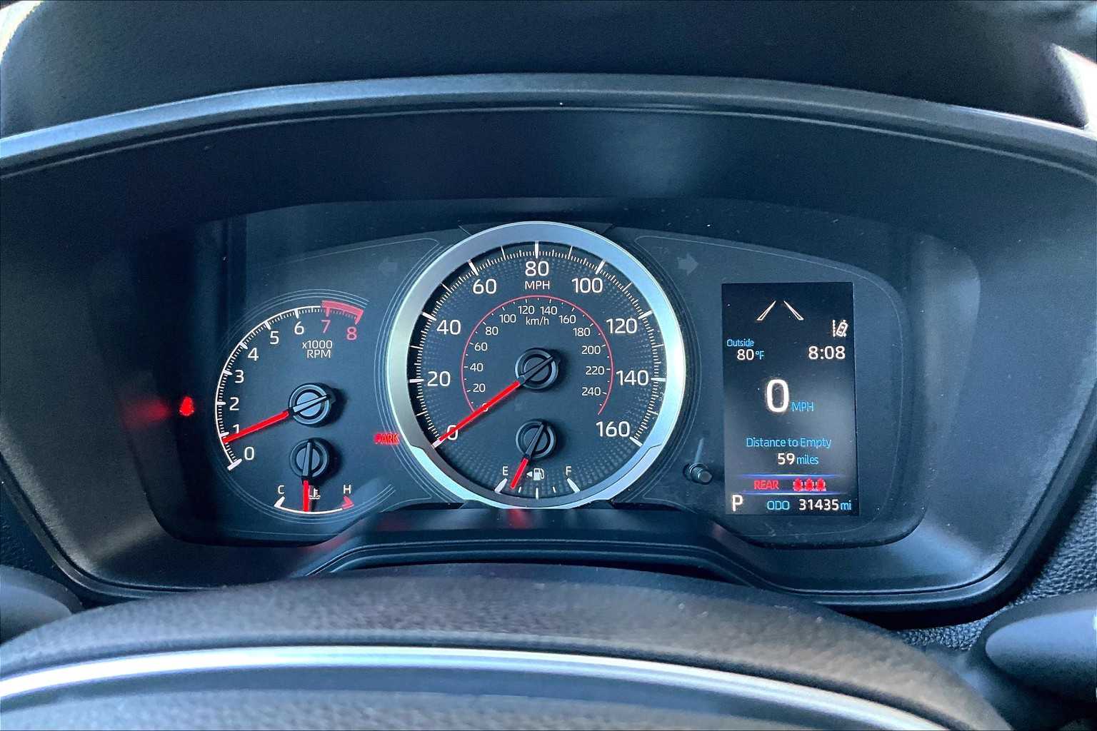 2022 Toyota Corolla Cross LE photo 24