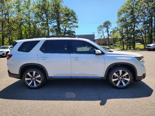 2023 Honda Pilot Touring photo 4