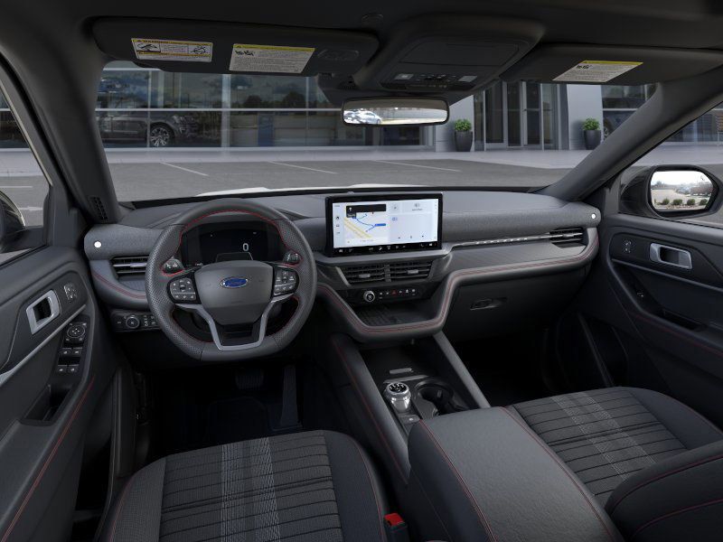2025 Ford Explorer ST-Line photo 9