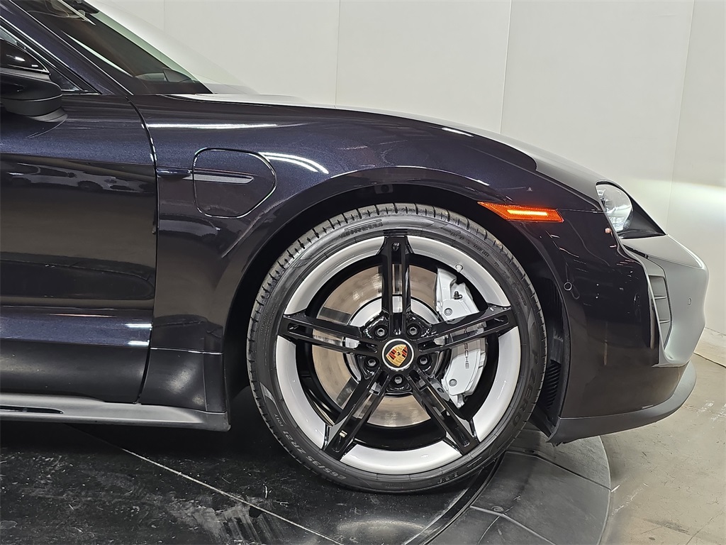2023 Porsche Taycan GTS photo 11