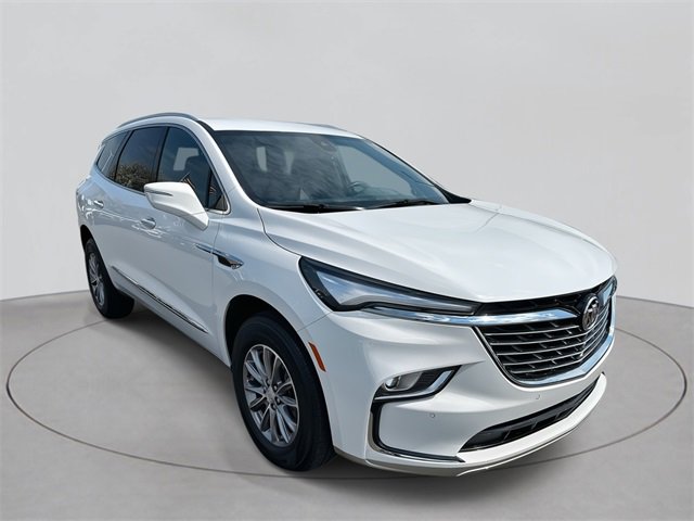 2022 Buick Enclave Essence photo 3