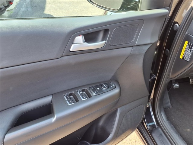 2022 Kia Sportage Nightfall Edition photo 13