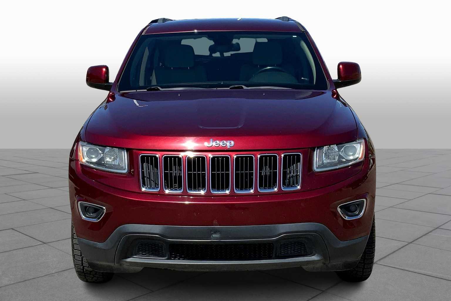 2016 Jeep Grand Cherokee Laredo Sport photo 3