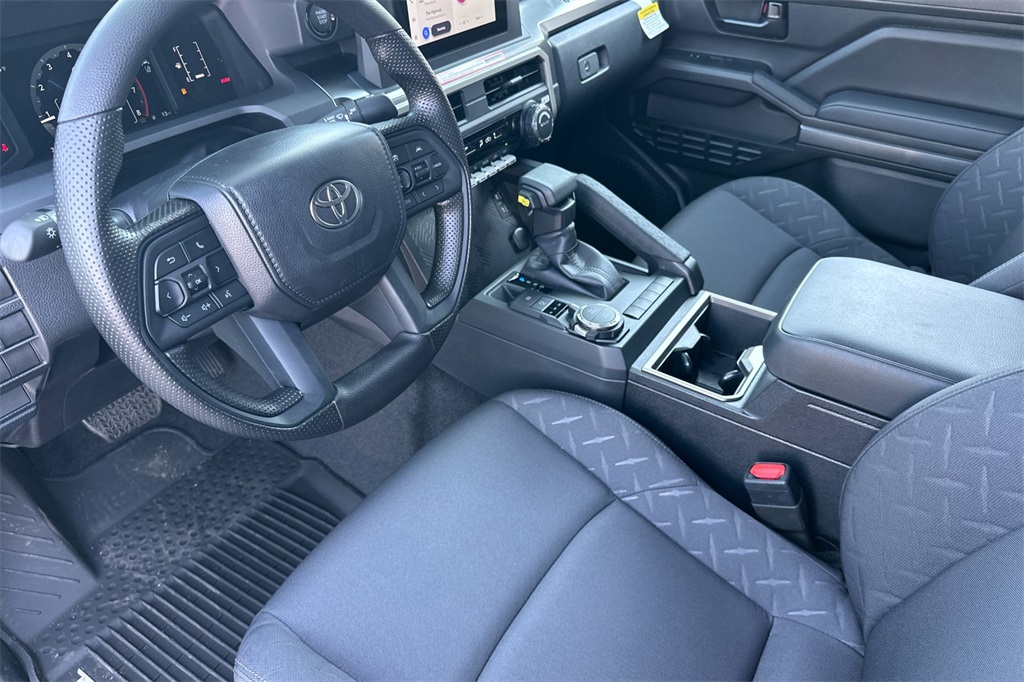 2025 Toyota Tacoma SR5 4x4 Double Cab photo 10