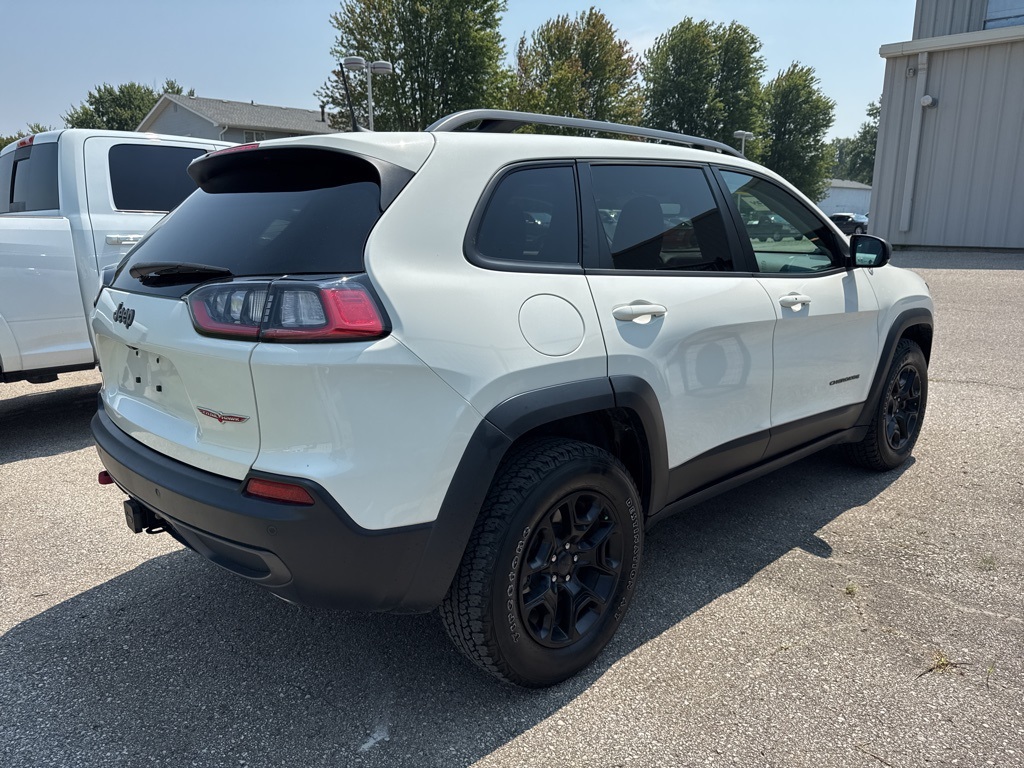 2019 Jeep Cherokee Trailhawk photo 2