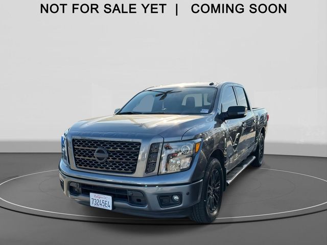 2019 Nissan Titan SV's photo