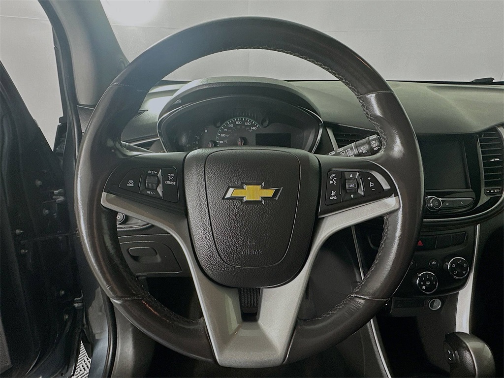 2022 Chevrolet Trax LT photo 12