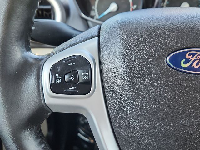 2014 Ford Fiesta SE photo 25