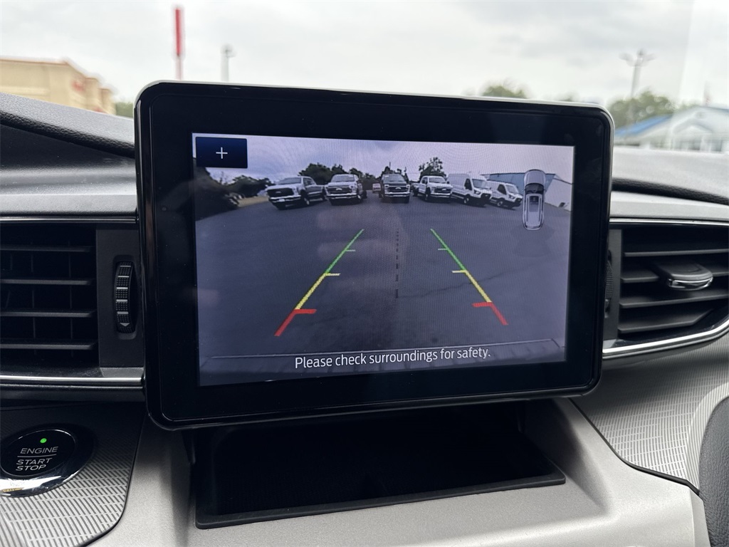 2021 Ford Explorer XLT photo 17
