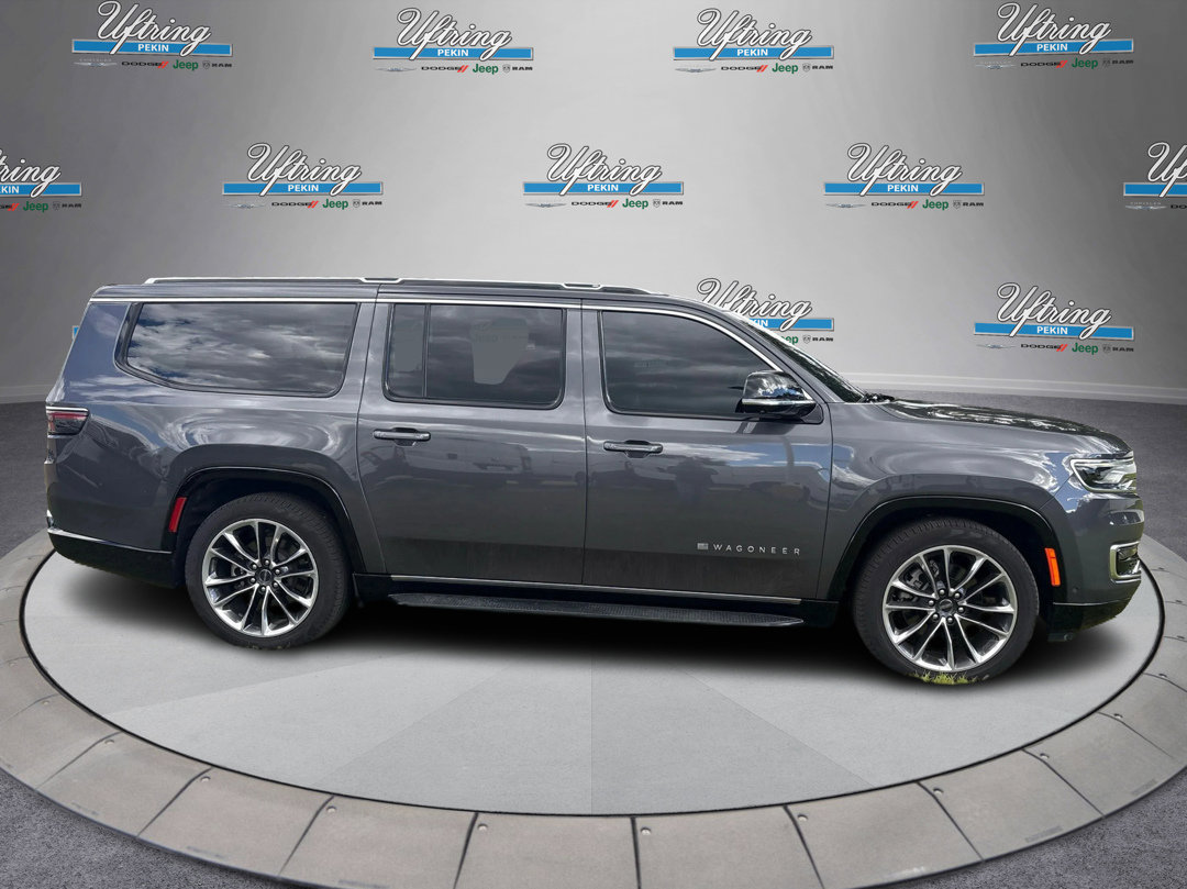2024 Jeep Wagoneer L Series II photo 2