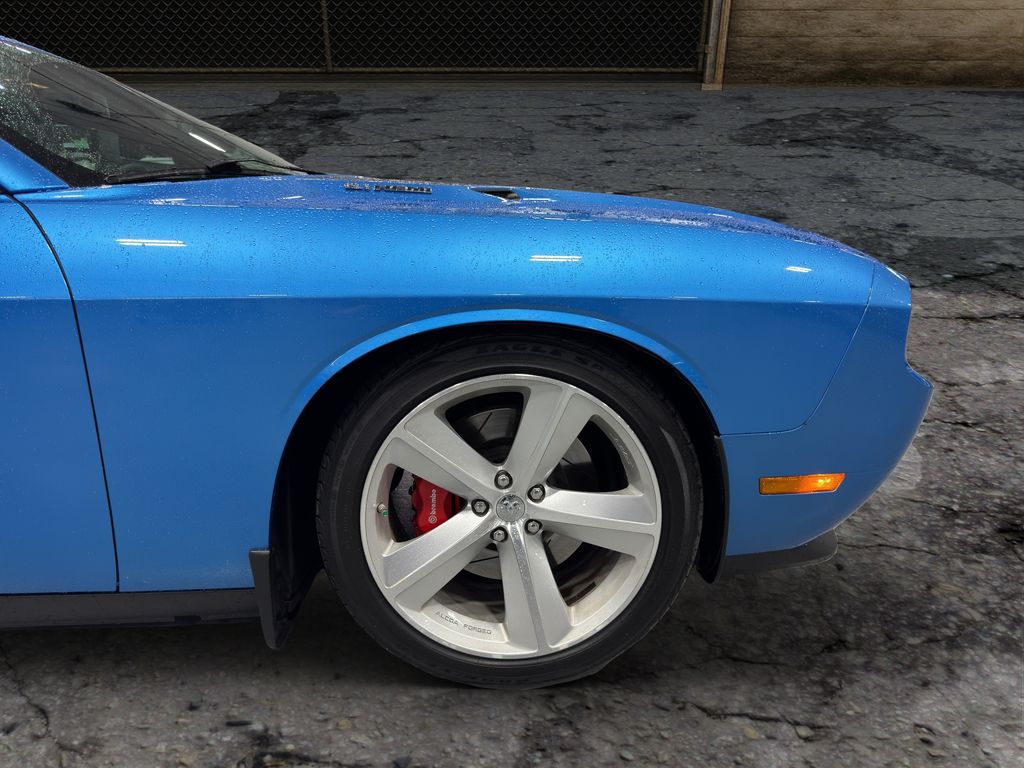 2010 Dodge Challenger SRT8 photo 14