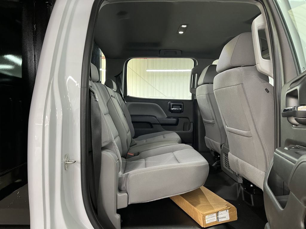 2024 Chevrolet Silverado 6500HD Work Truck photo 4