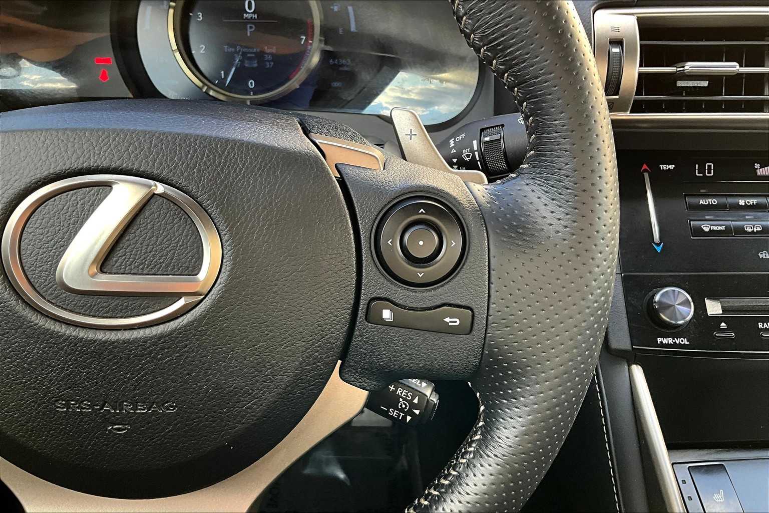 2014 Lexus IS 250 photo 23