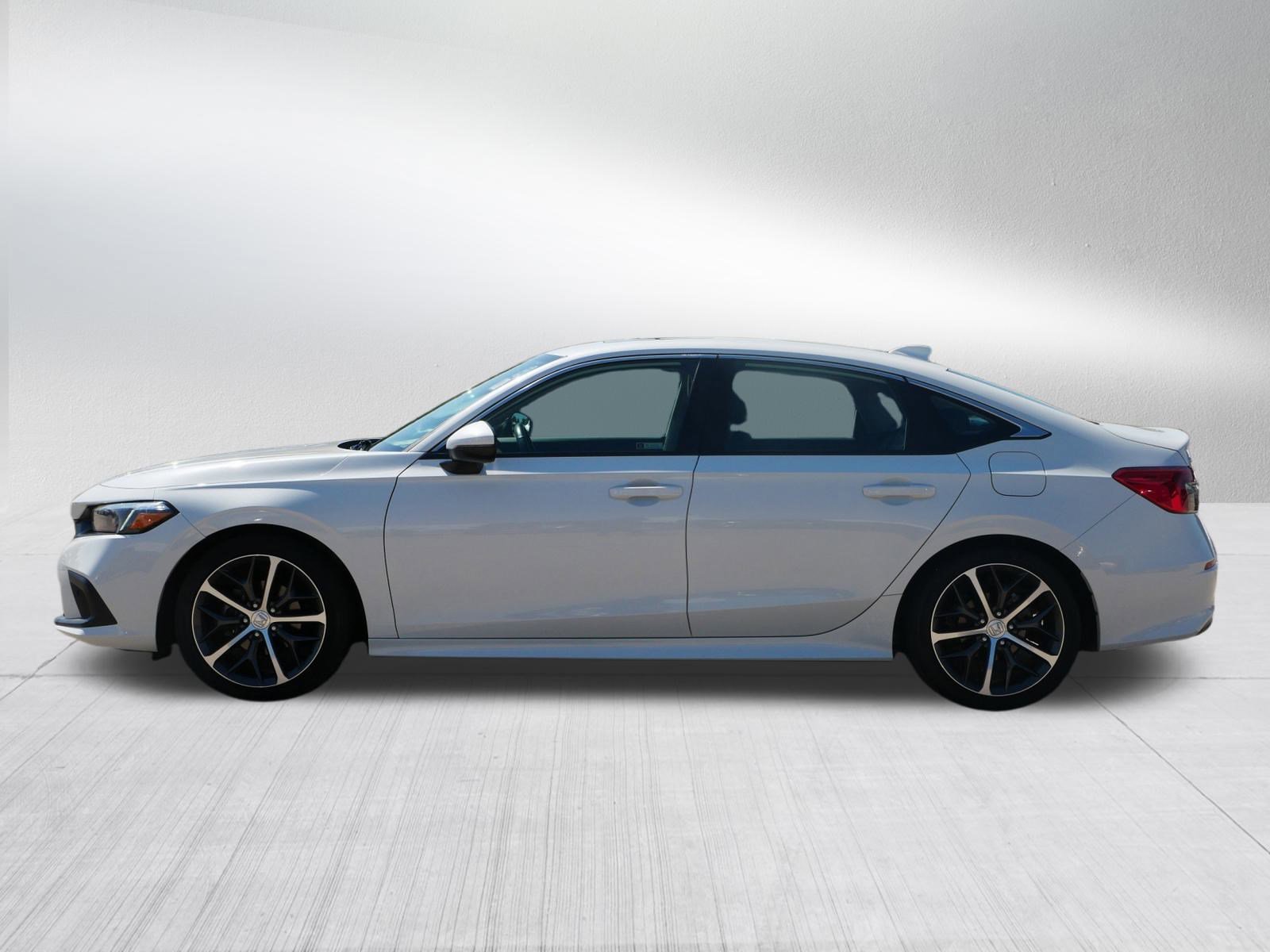 2023 Honda Civic Touring photo 4