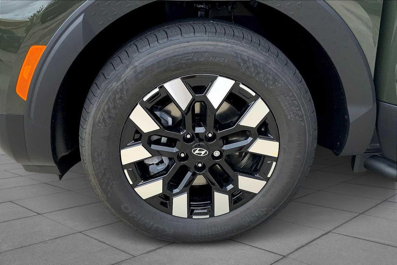 2026 Hyundai Santa Cruz SEL photo 9