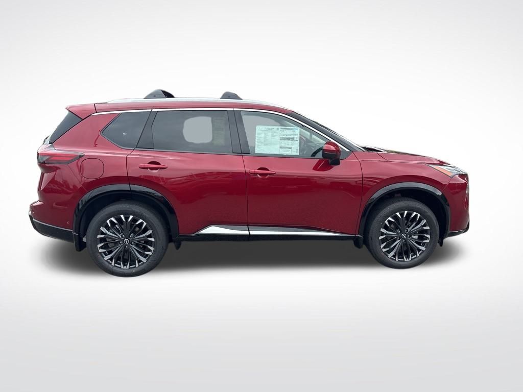 2026 Nissan Rogue Platinum photo 3