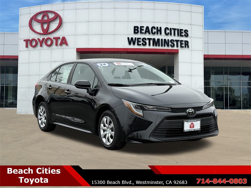 2024 Toyota Corolla LE's photo