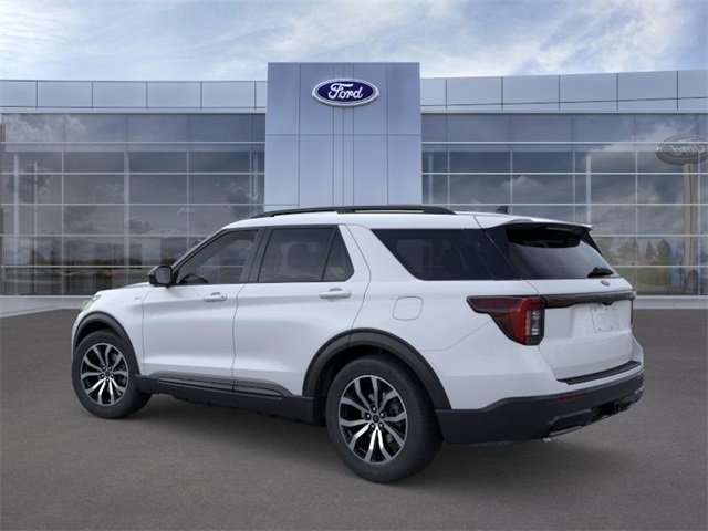 2026 Ford Explorer ST-Line photo 2