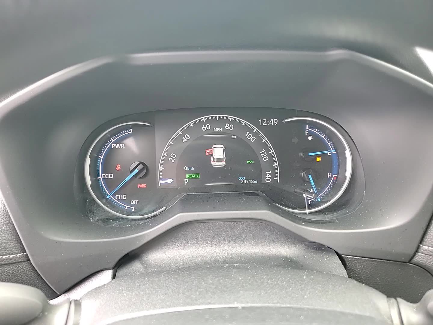 2023 Toyota RAV4 LE photo 16