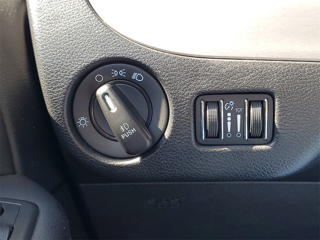 2013 Dodge Grand Caravan R/T photo 14
