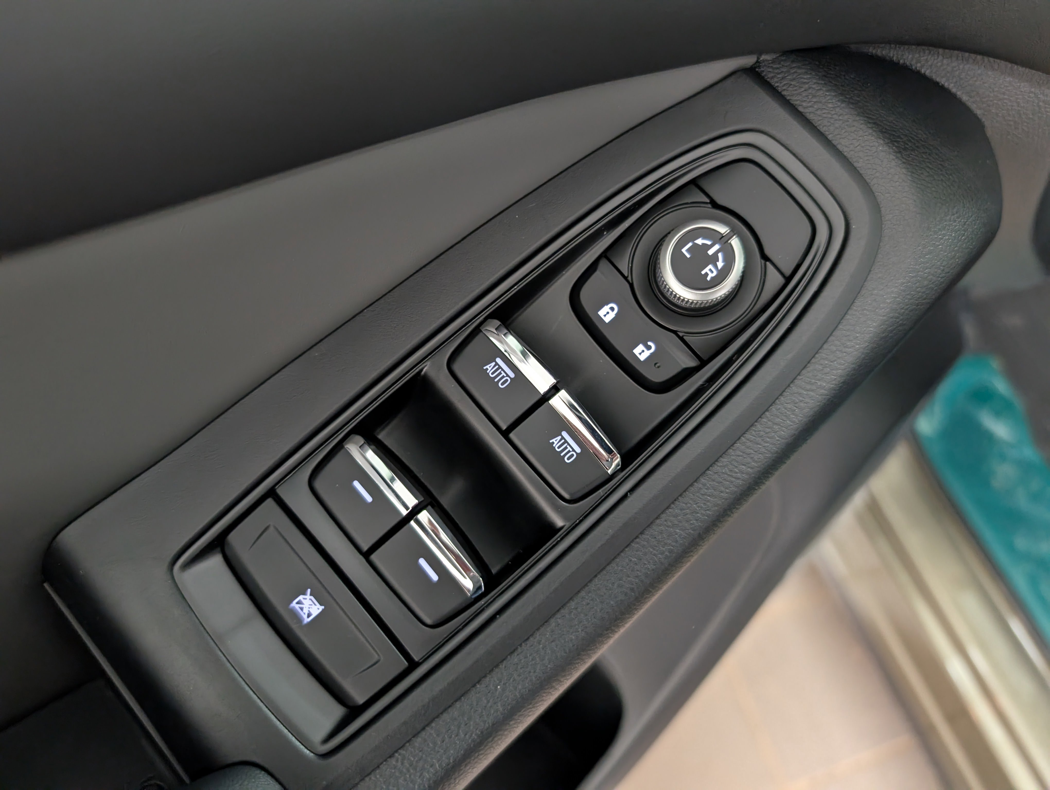 2025 Subaru Ascent Onyx Edition photo 15