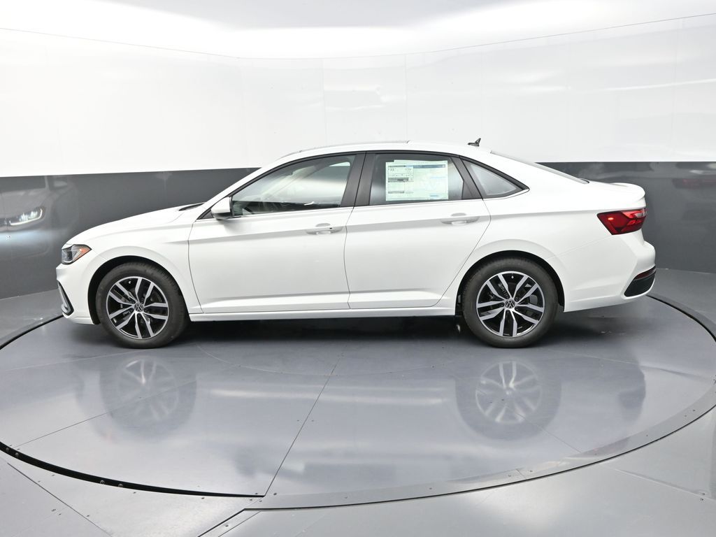 2025 Volkswagen Jetta 1.5T SE photo 4