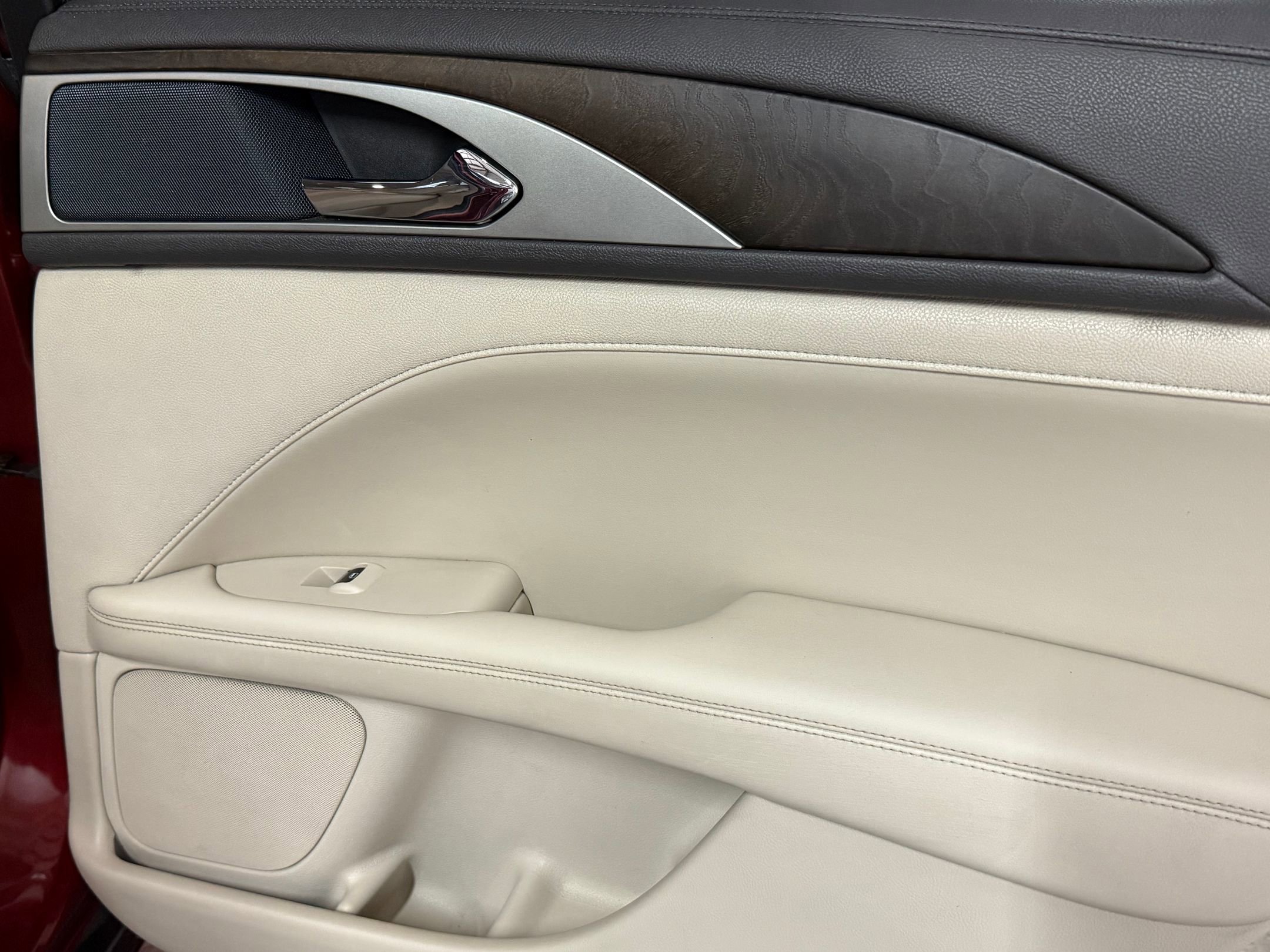 2017 Lincoln MKZ Select photo 32