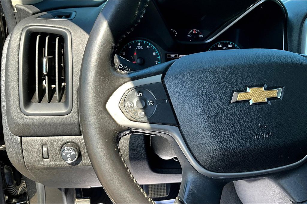 2021 Chevrolet Colorado LT photo 11