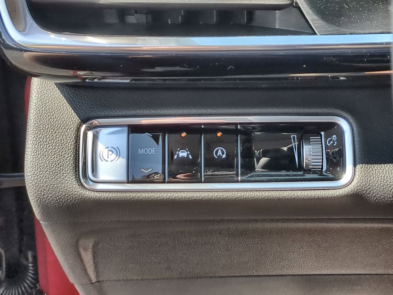 2025 Buick Envision Sport Touring photo 16