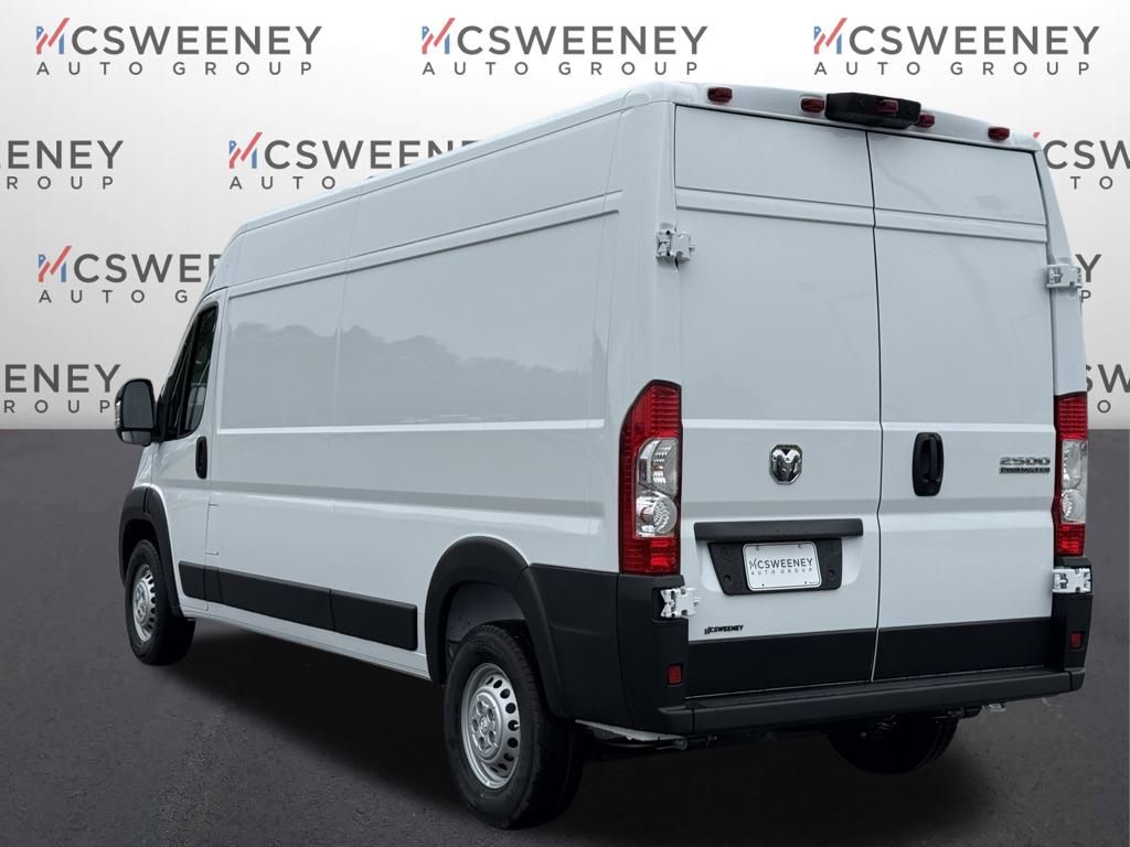 2026 Ram ProMaster 2500 photo 2