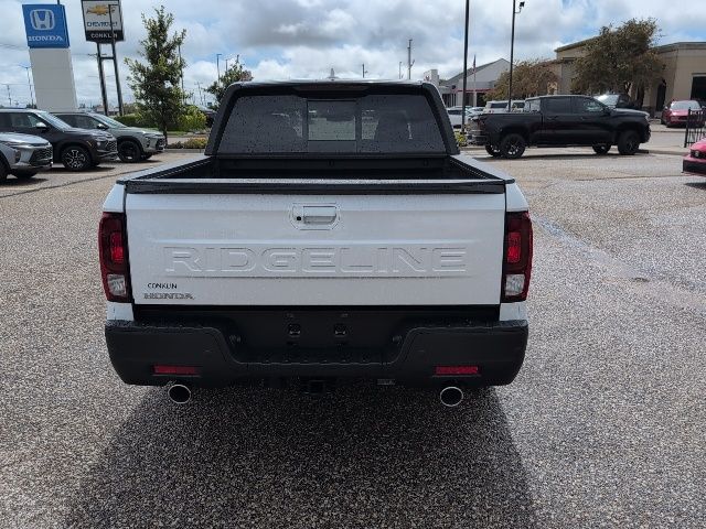 2025 Honda Ridgeline Black Edition photo 15