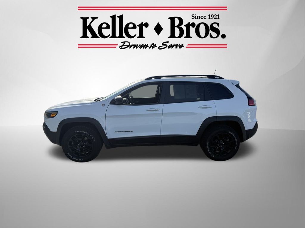 2022 Jeep Cherokee Trailhawk photo 3