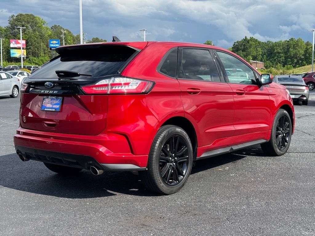 2021 Ford Edge ST photo 2