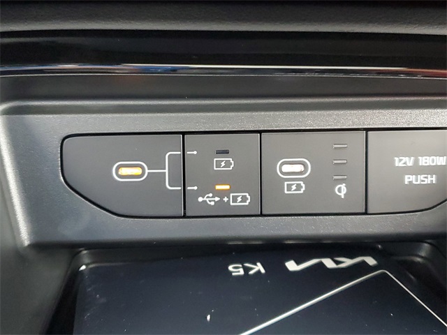2025 Kia K5 GT-Line photo 27