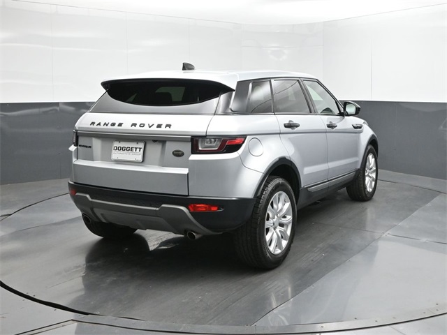 2018 Land Rover Range Rover Evoque SE photo 11
