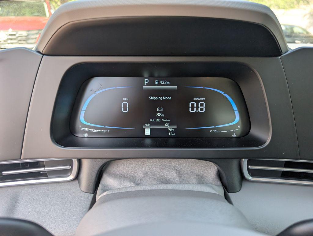 2025 Hyundai Elantra SE photo 16