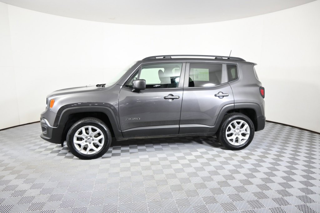2018 Jeep Renegade Latitude North Edition photo 2