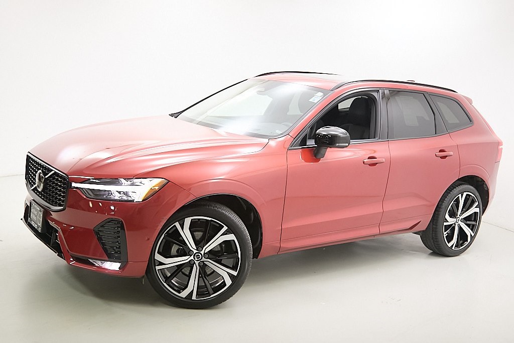 2023 VOLVO XC60 - Image 2