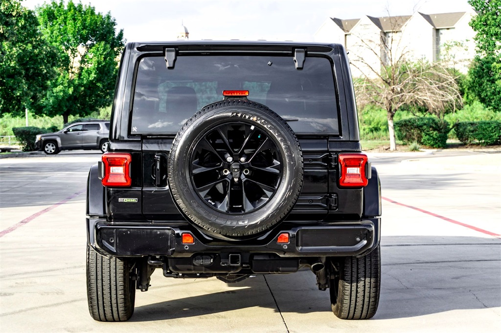 2021 Jeep Wrangler Unlimited Sahara High Altitude photo 5