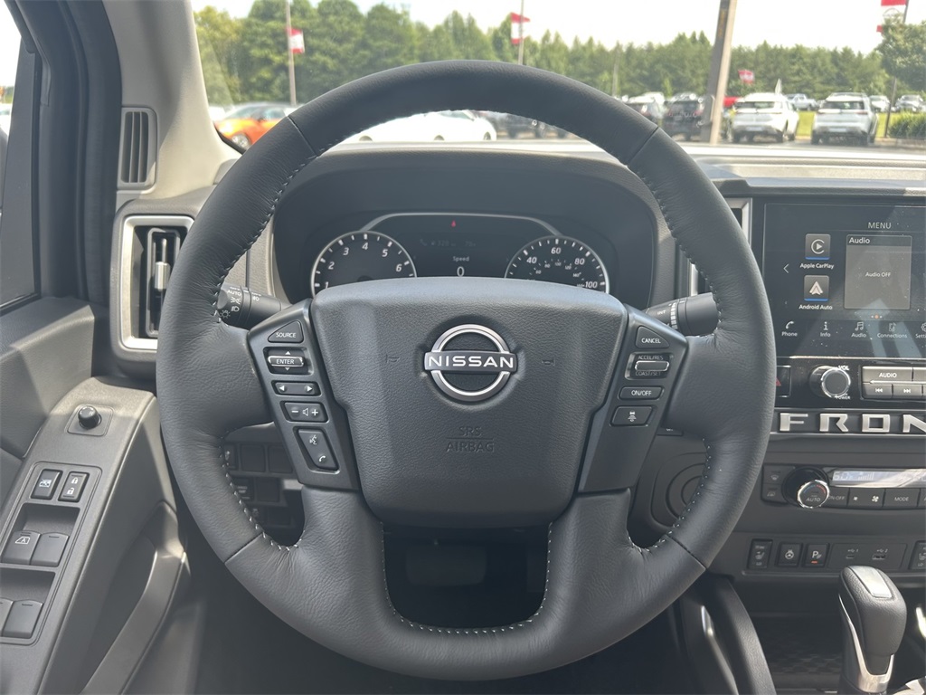2025 Nissan Frontier Crew Cab SV photo 11