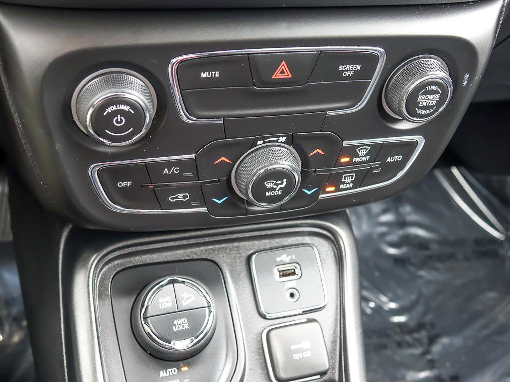 2020 JEEP COMPASS - Image 19