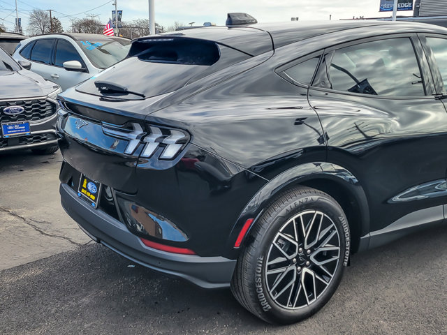 2025 FORD MUSTANG MACH-E - Image 41