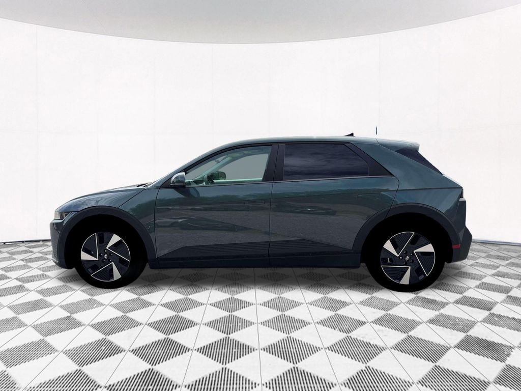 2025 Hyundai Ioniq 5 SE photo 3