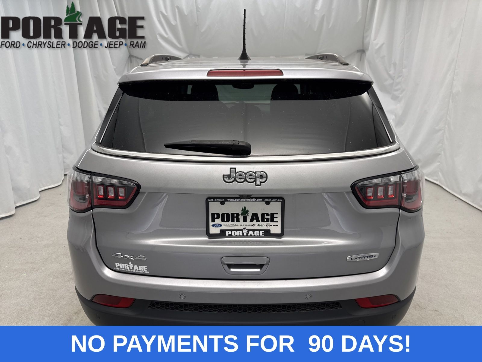 2018 Jeep Compass Latitude photo 3