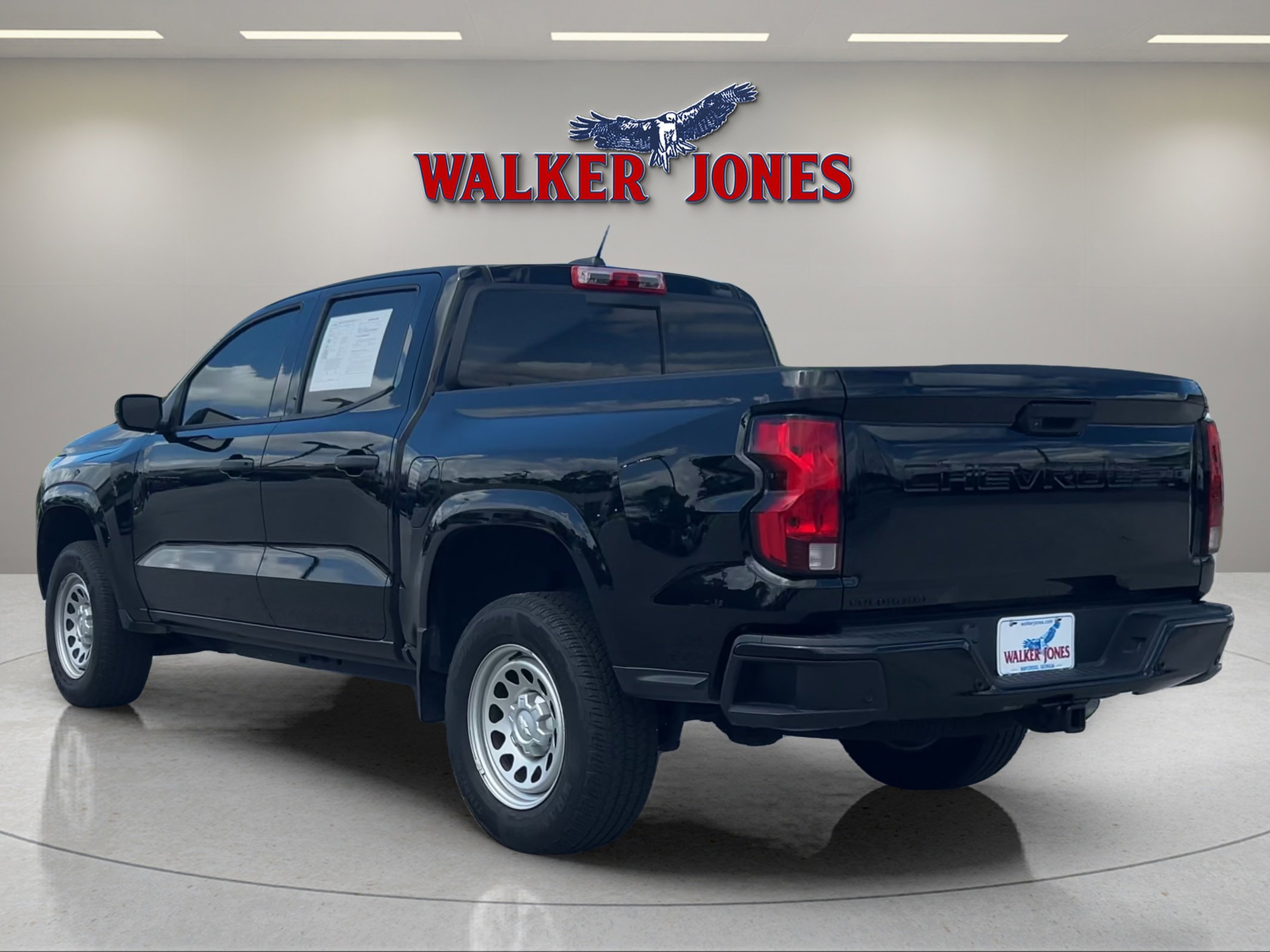 2023 Chevrolet Colorado Work Truck photo 2