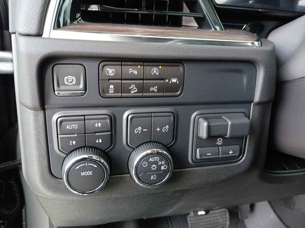 2025 Chevrolet Tahoe Premier photo 30