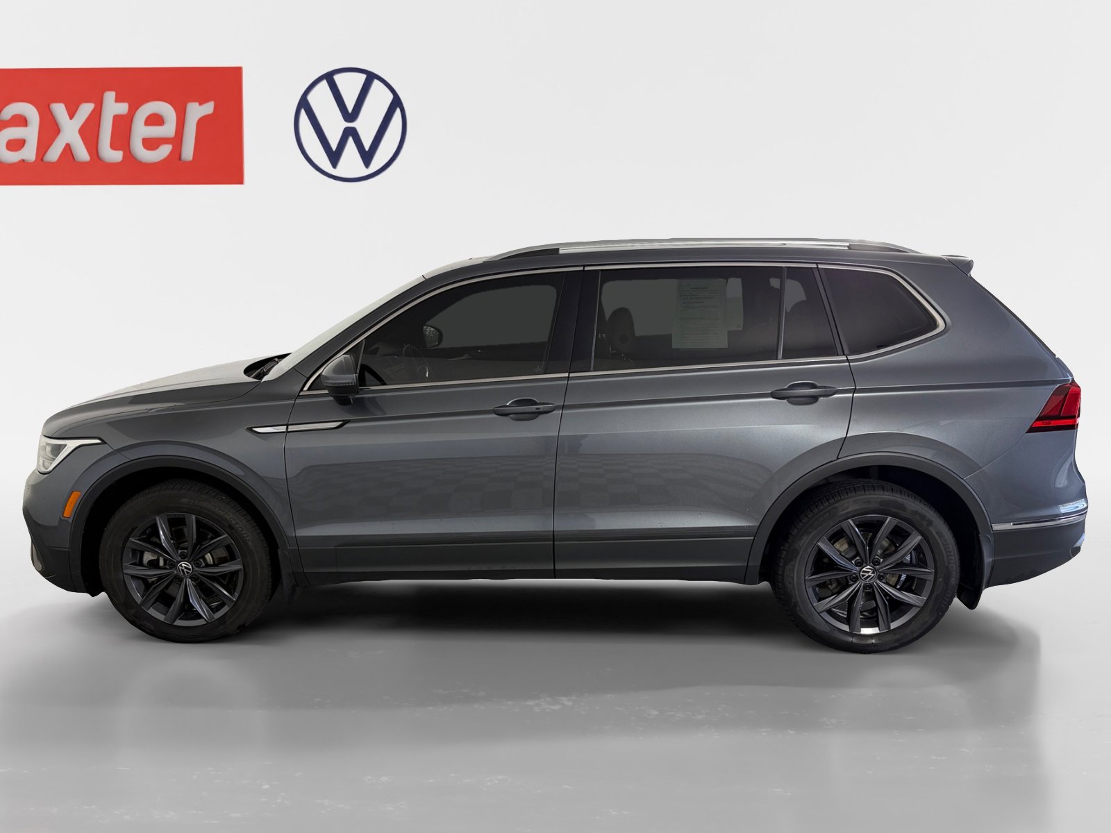 2022 Volkswagen Tiguan SE photo 4