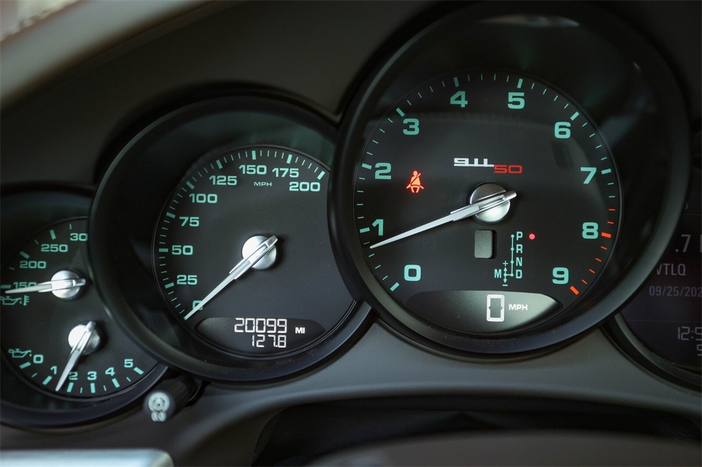 2014 Porsche 911 Anniversary Edition photo 23