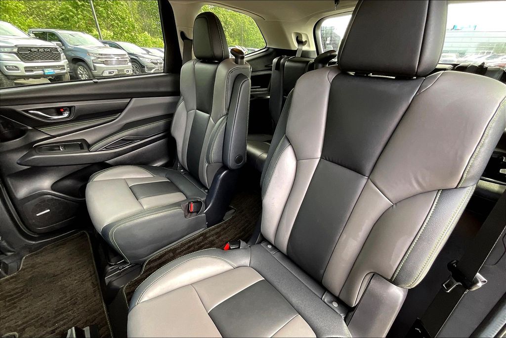 2023 Subaru Ascent Onyx Edition photo 12